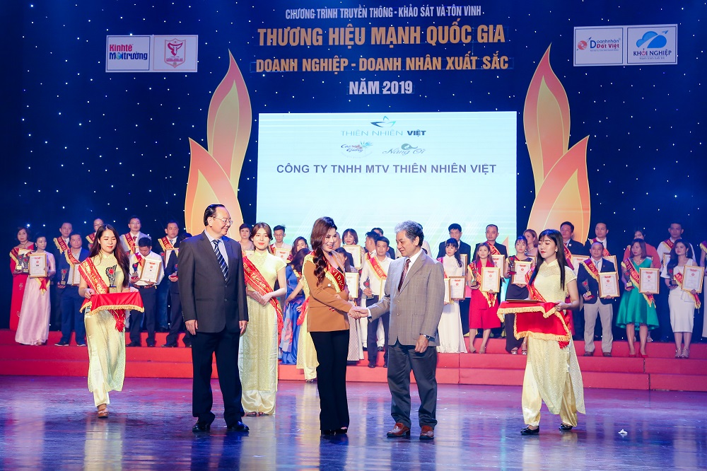 giai thuong 2019 (1)