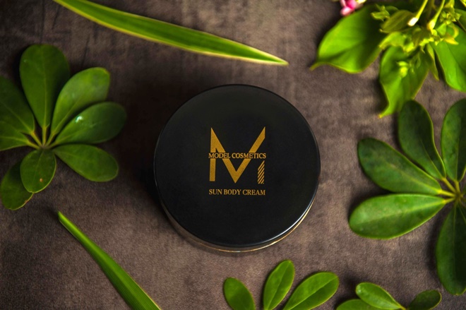 model-cosmetic-tin-dung-1