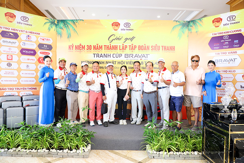 CLB-golf-HCMC-to-chuc-Giai-golf-tranh-cup-Bravat (36)